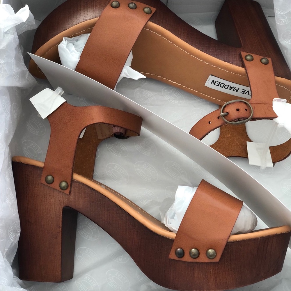 Steve Madden Cognac Platform